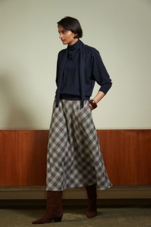 Avel Grey